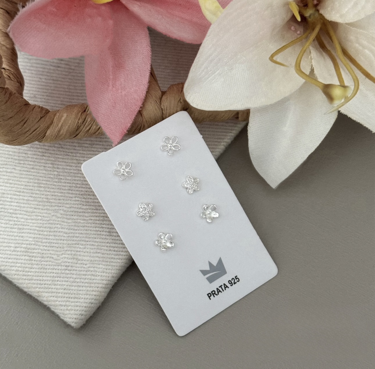 Trio de Brincos Flores