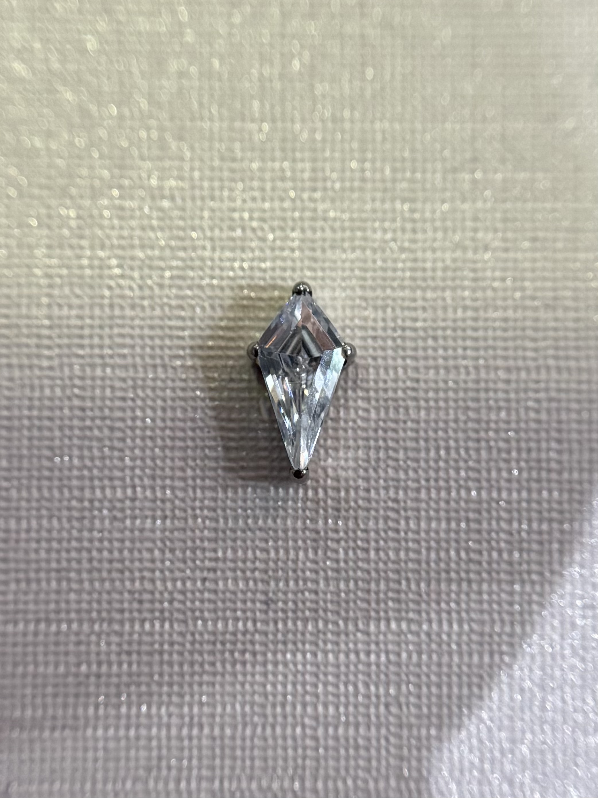 Labret Ponto de Luz Losango