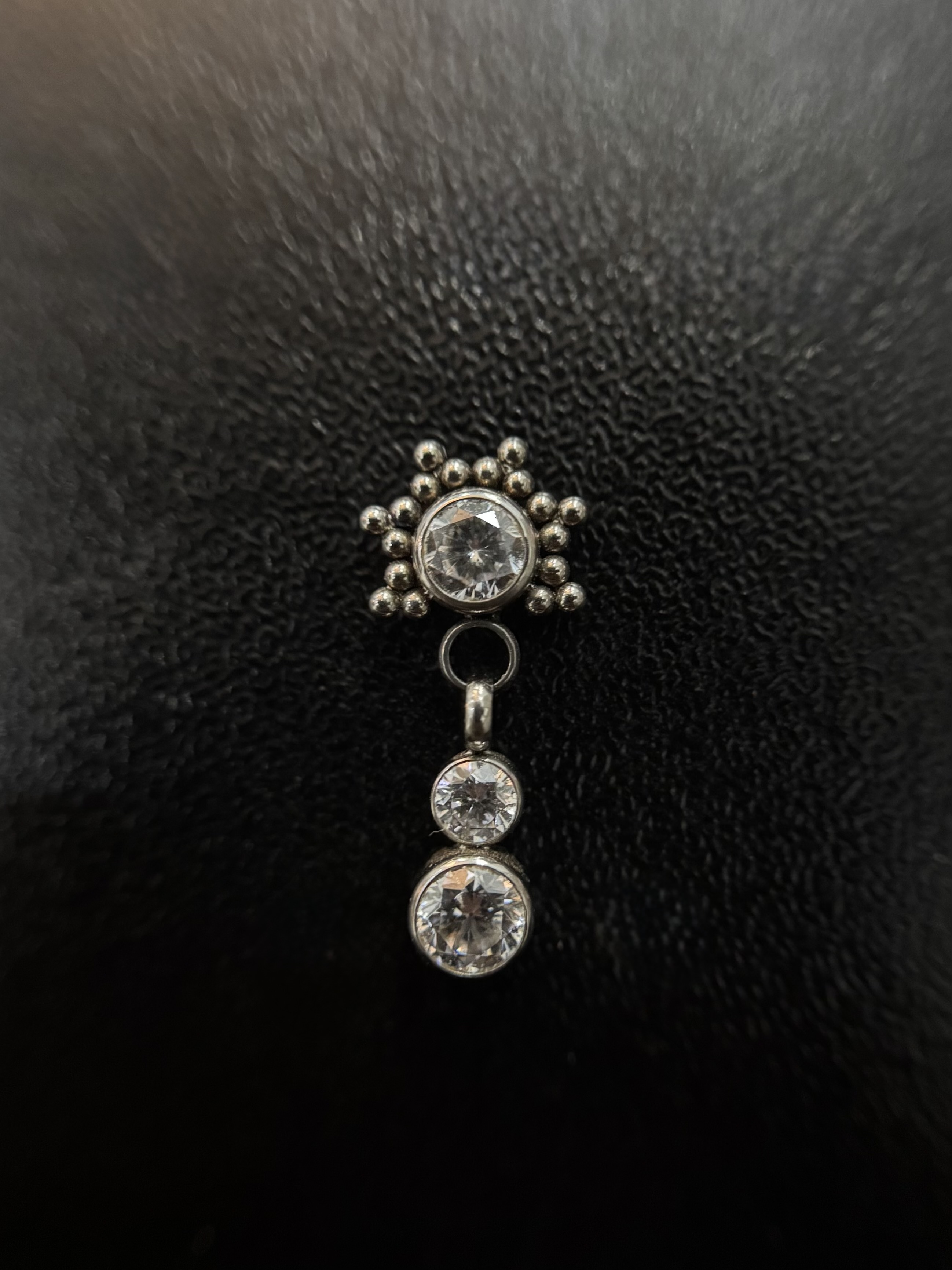 Labret Indiano Pendurado