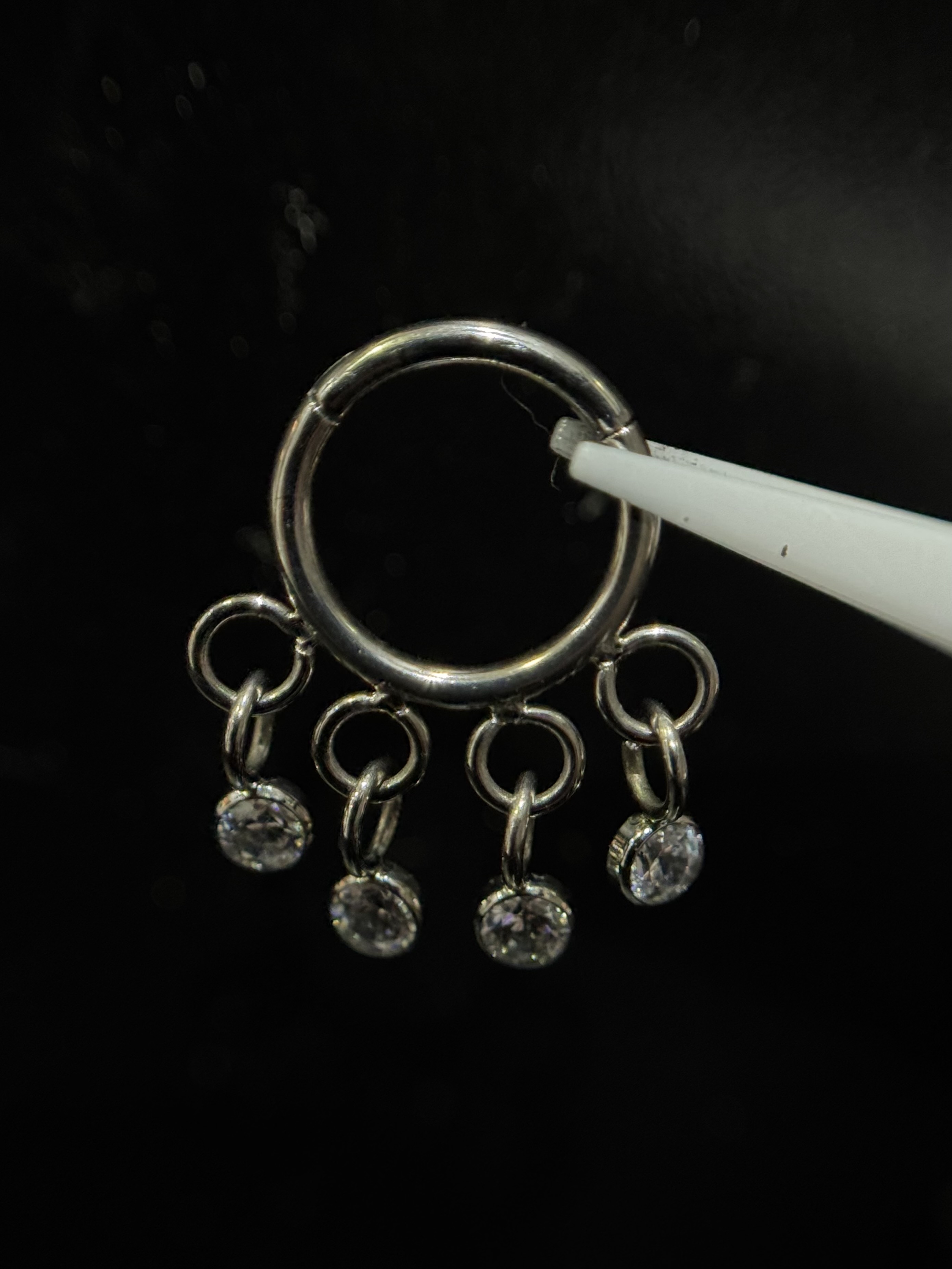 Argola Pedras Penduradas 8/10cm