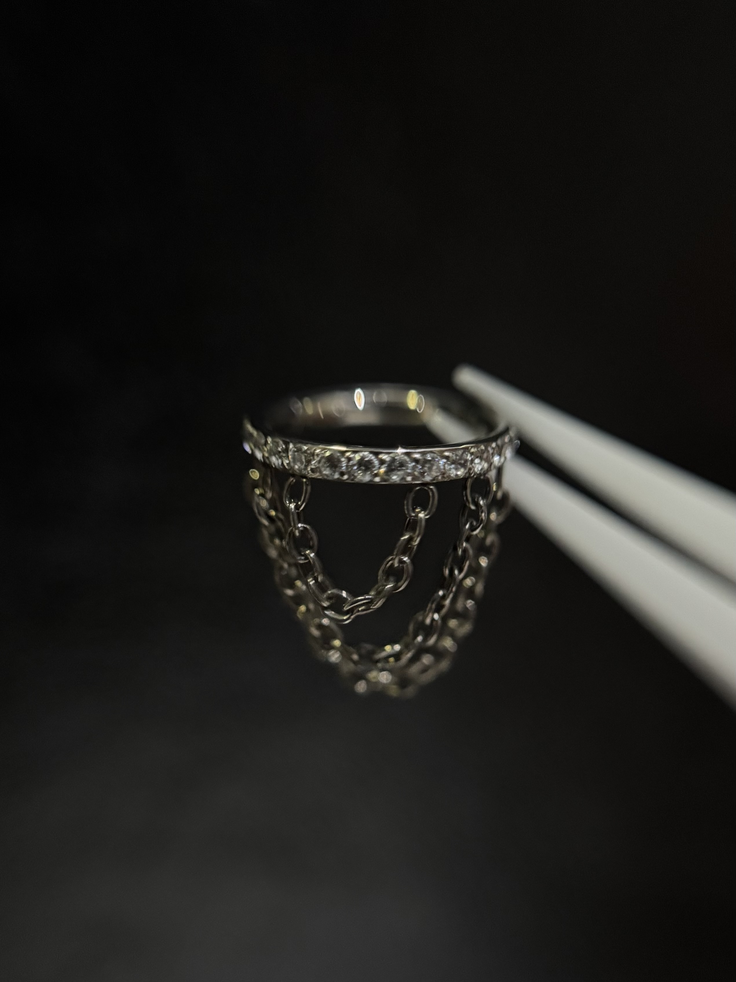 Argola um fio com Várias correntes Lisa 8cm