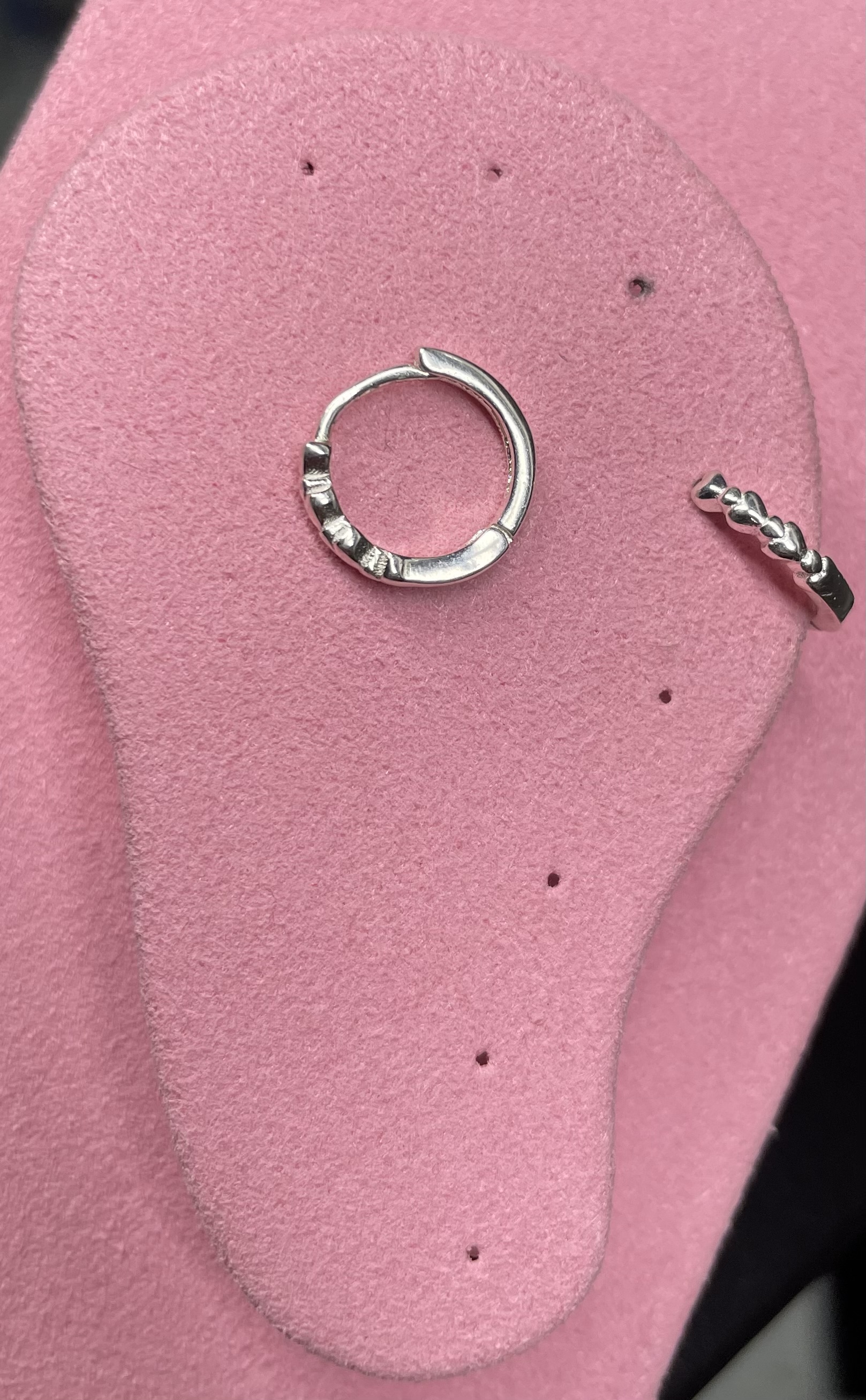 Argola Mini Corações Liso