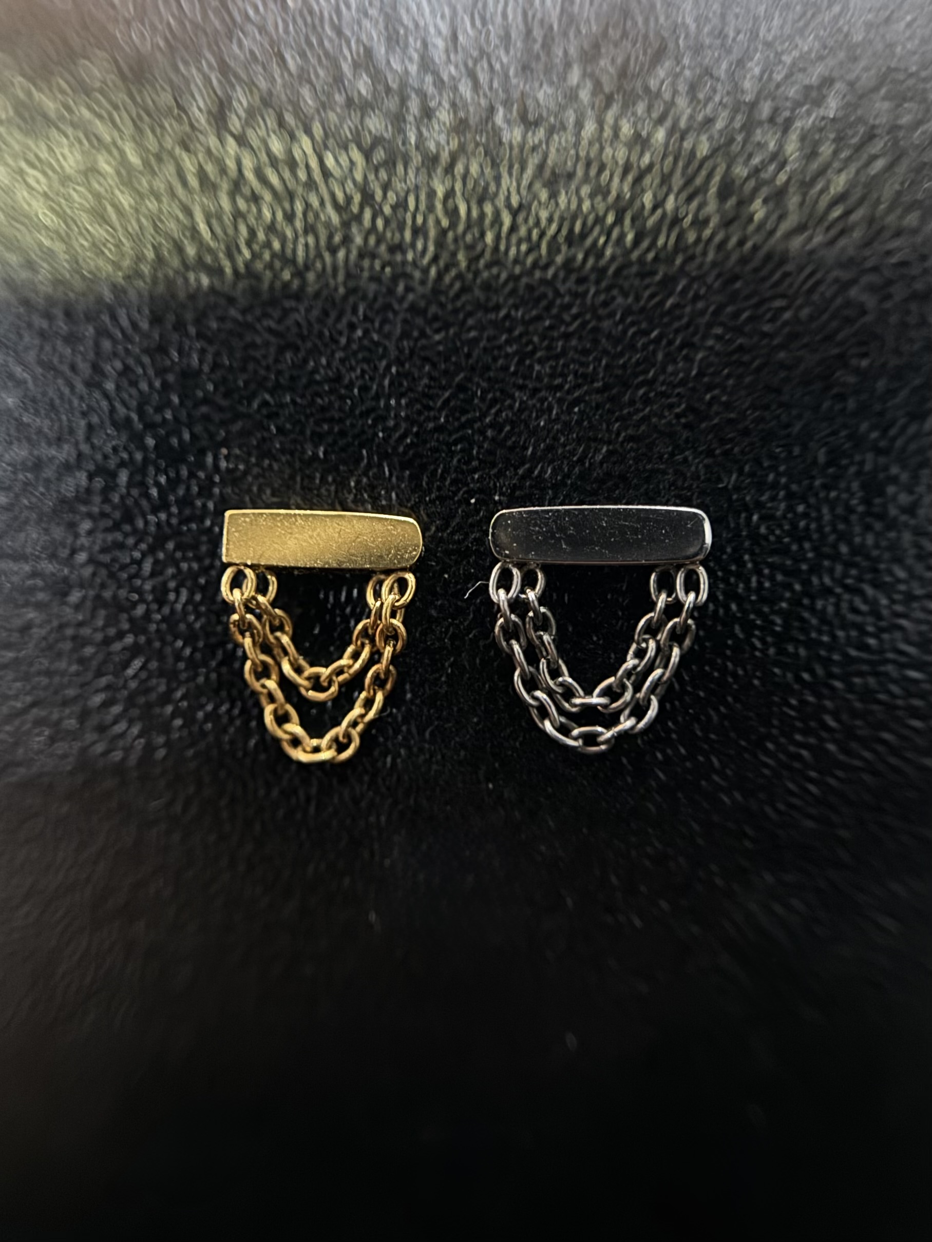 Labret Barra Lisa com Corrente