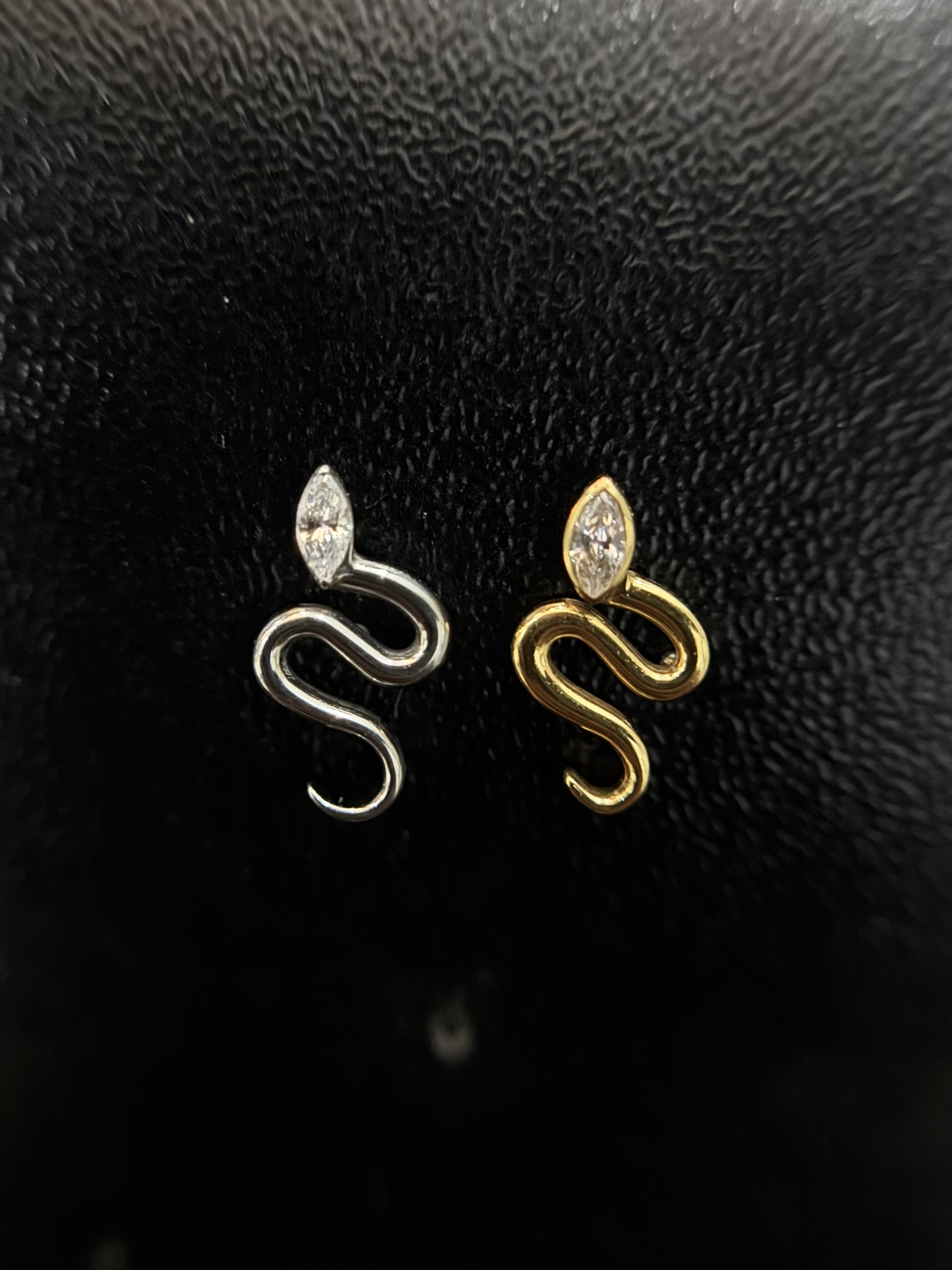 Labret Cobra Cabeça de Zircônia 