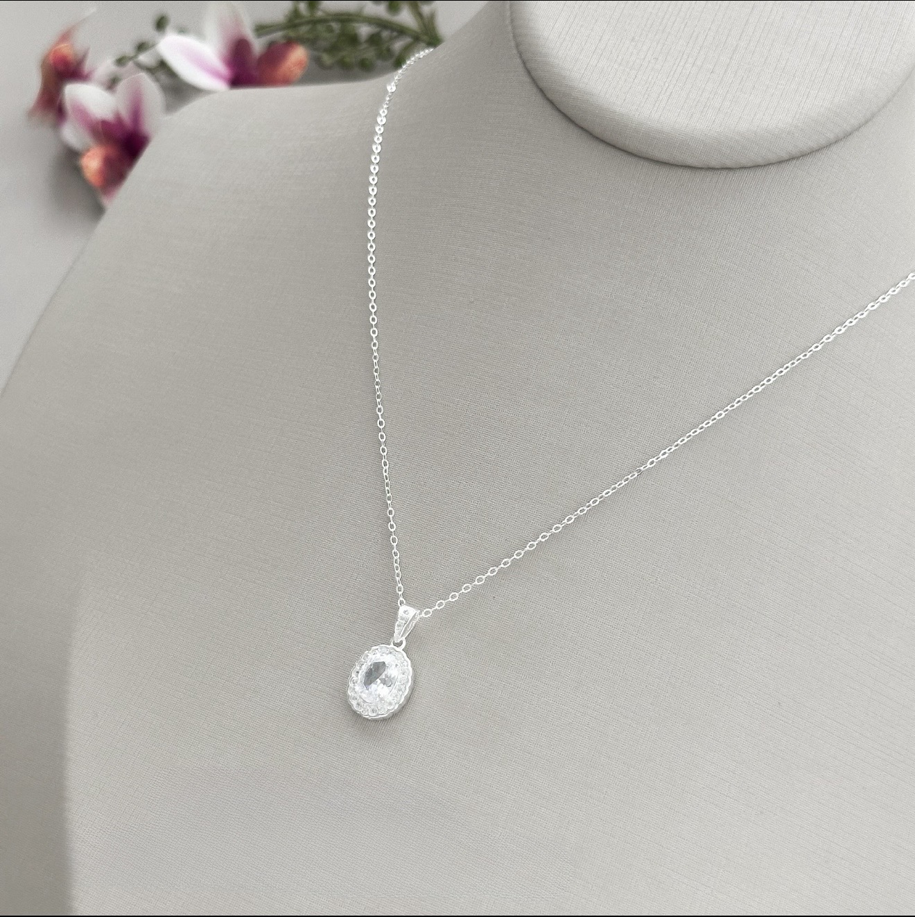 Colar Ponto de luz Oval