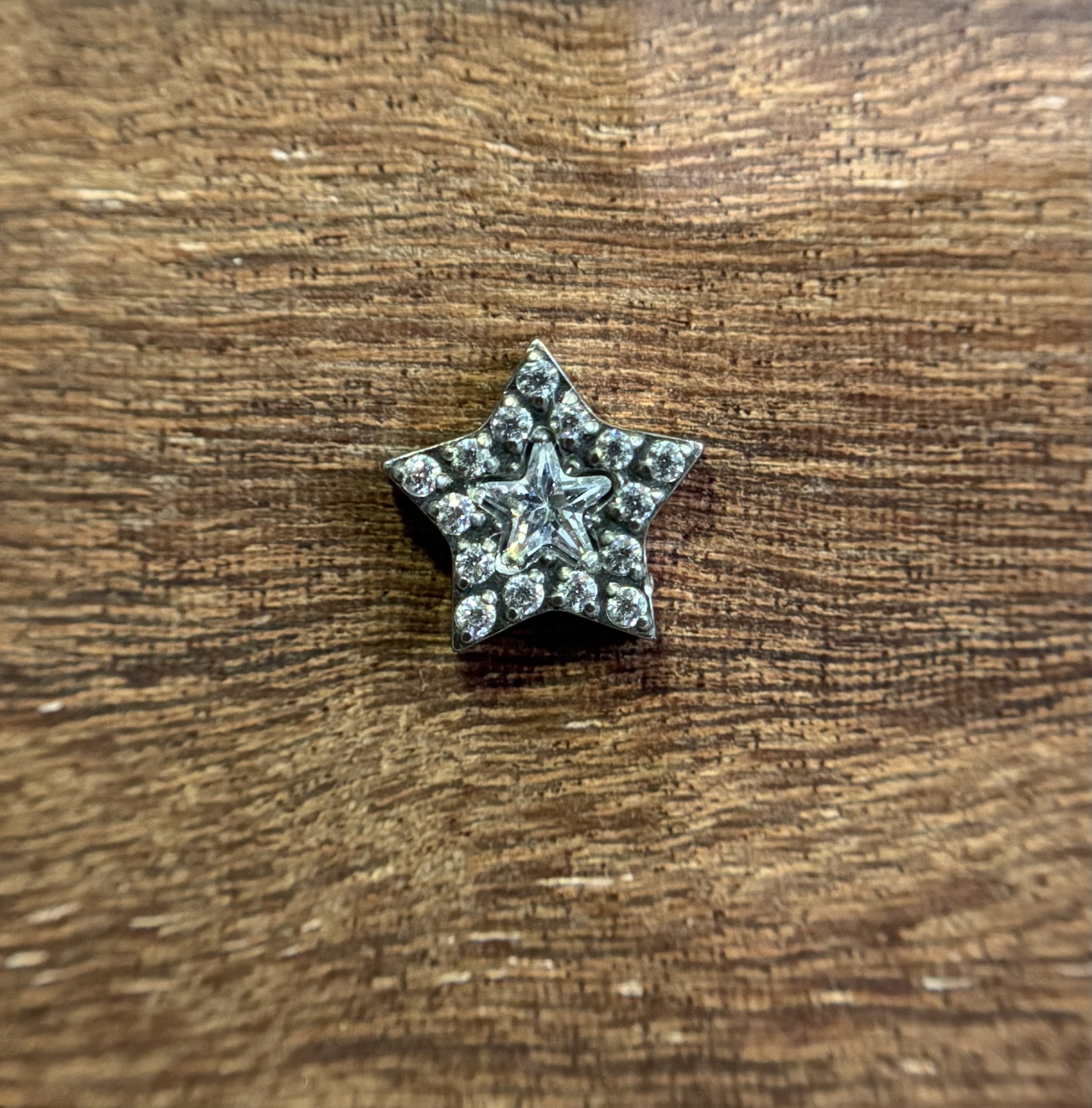 Labret Estrela Cravejada com Mini no meio
