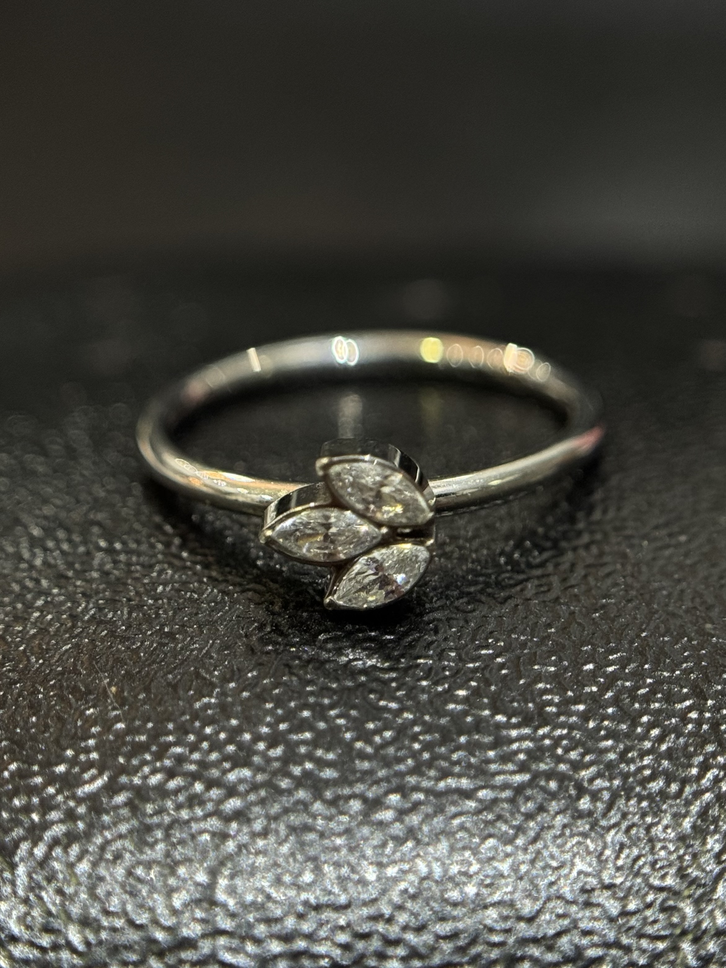 Argola Folha 8/10cm