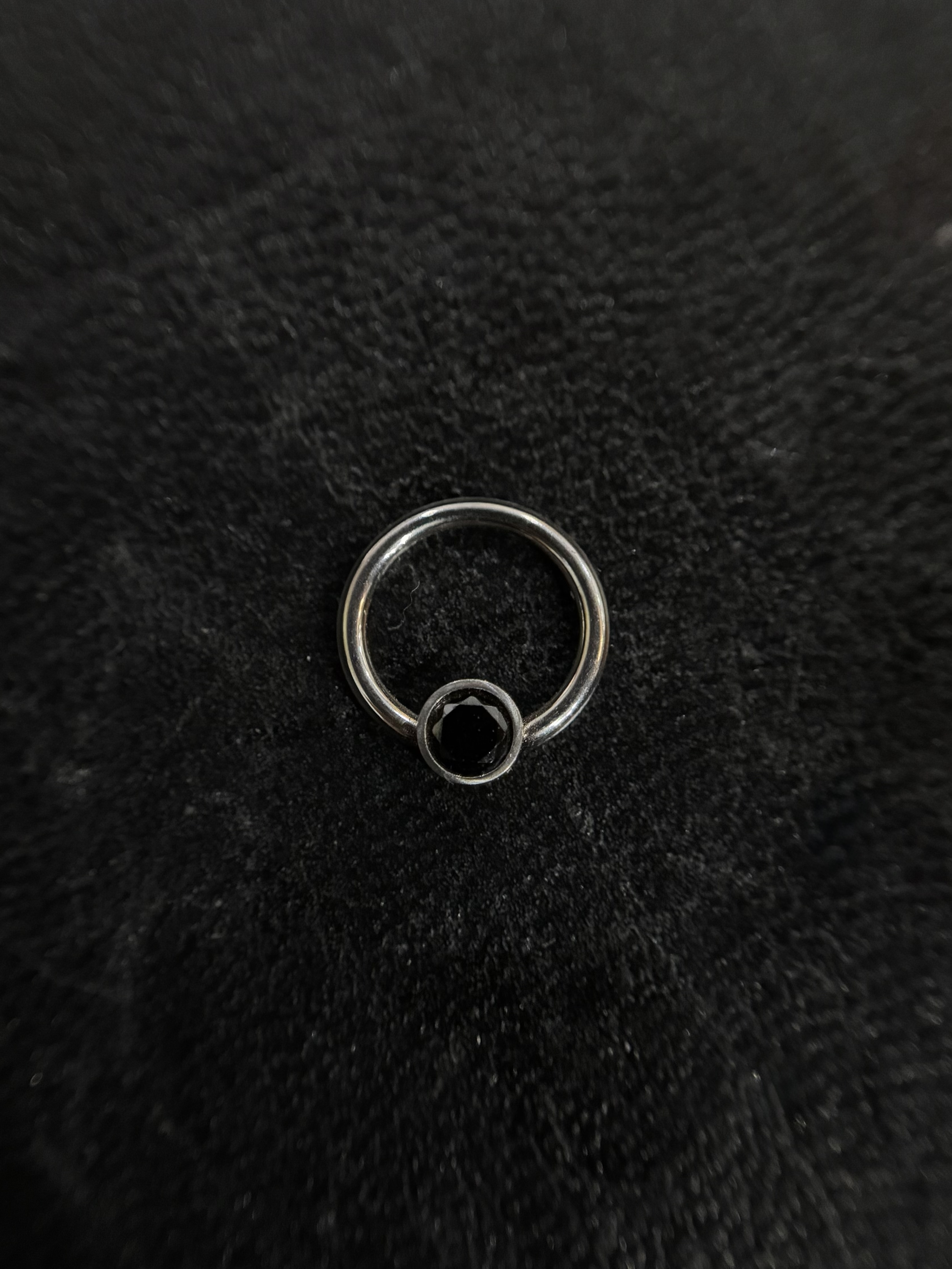 Captive  Preto