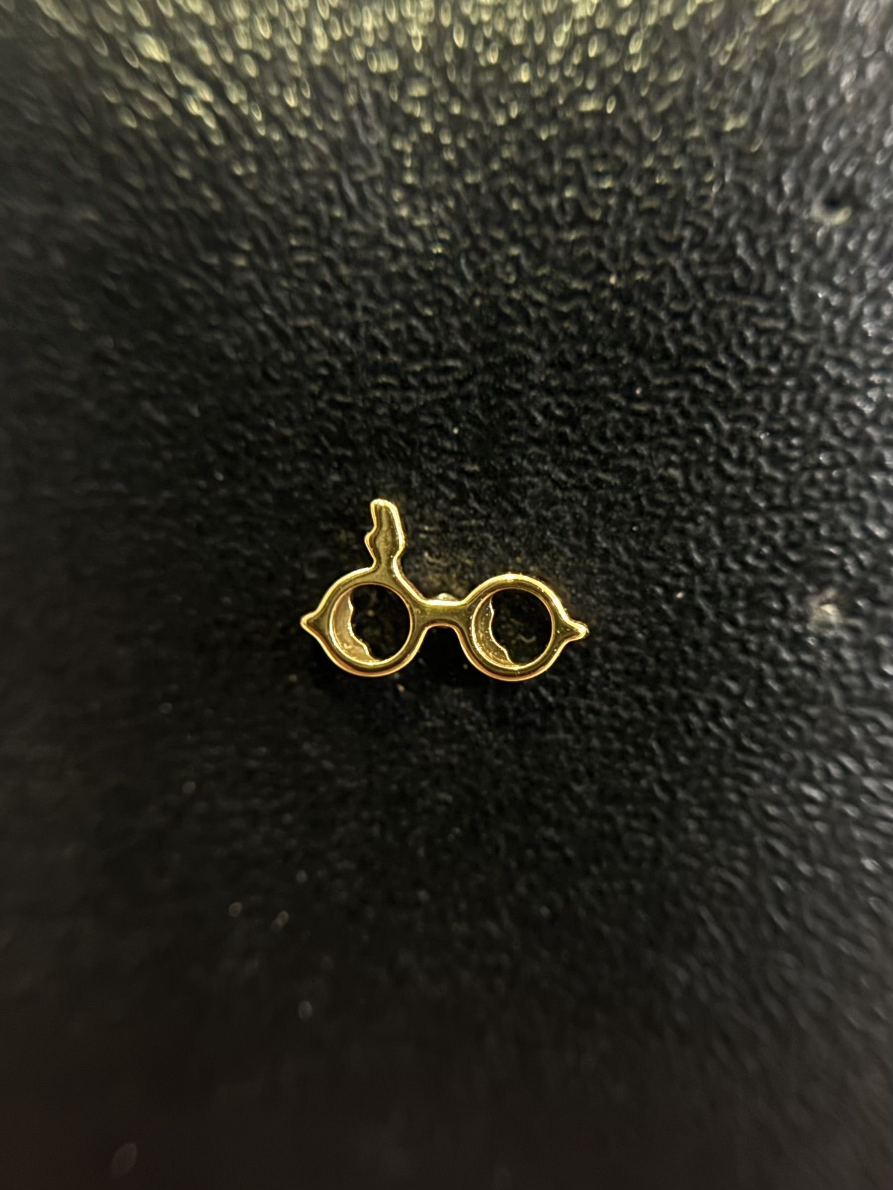 Labret Oculos Dourado