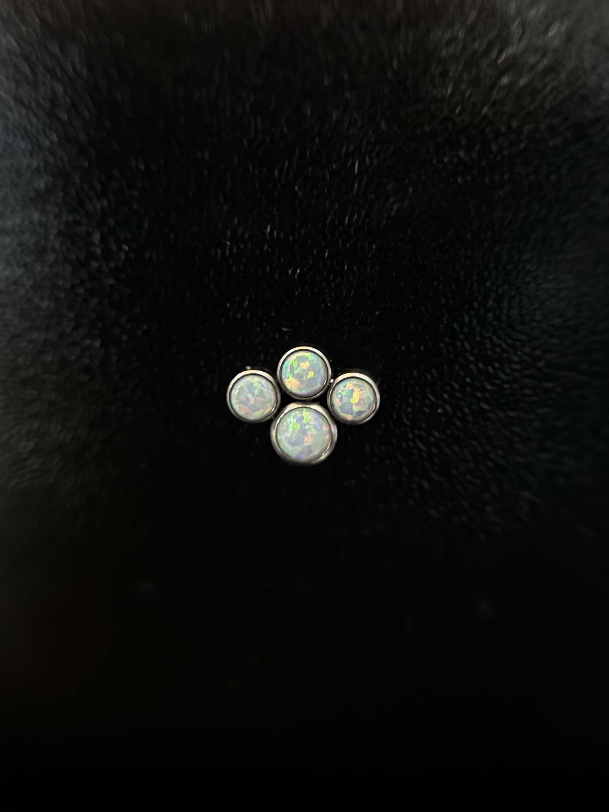 Labret A8 Opalas