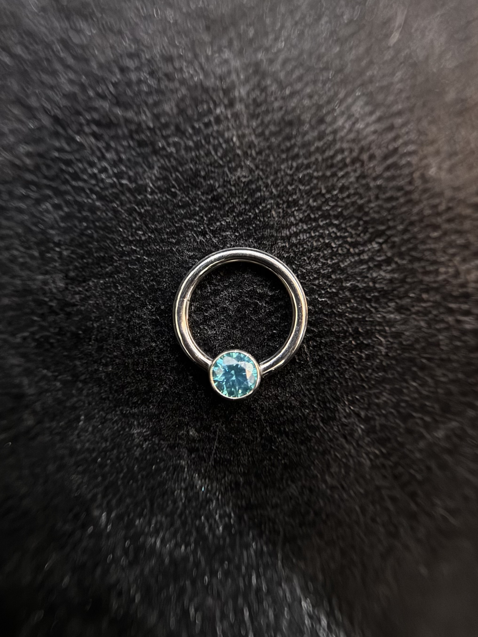 Captive Azul