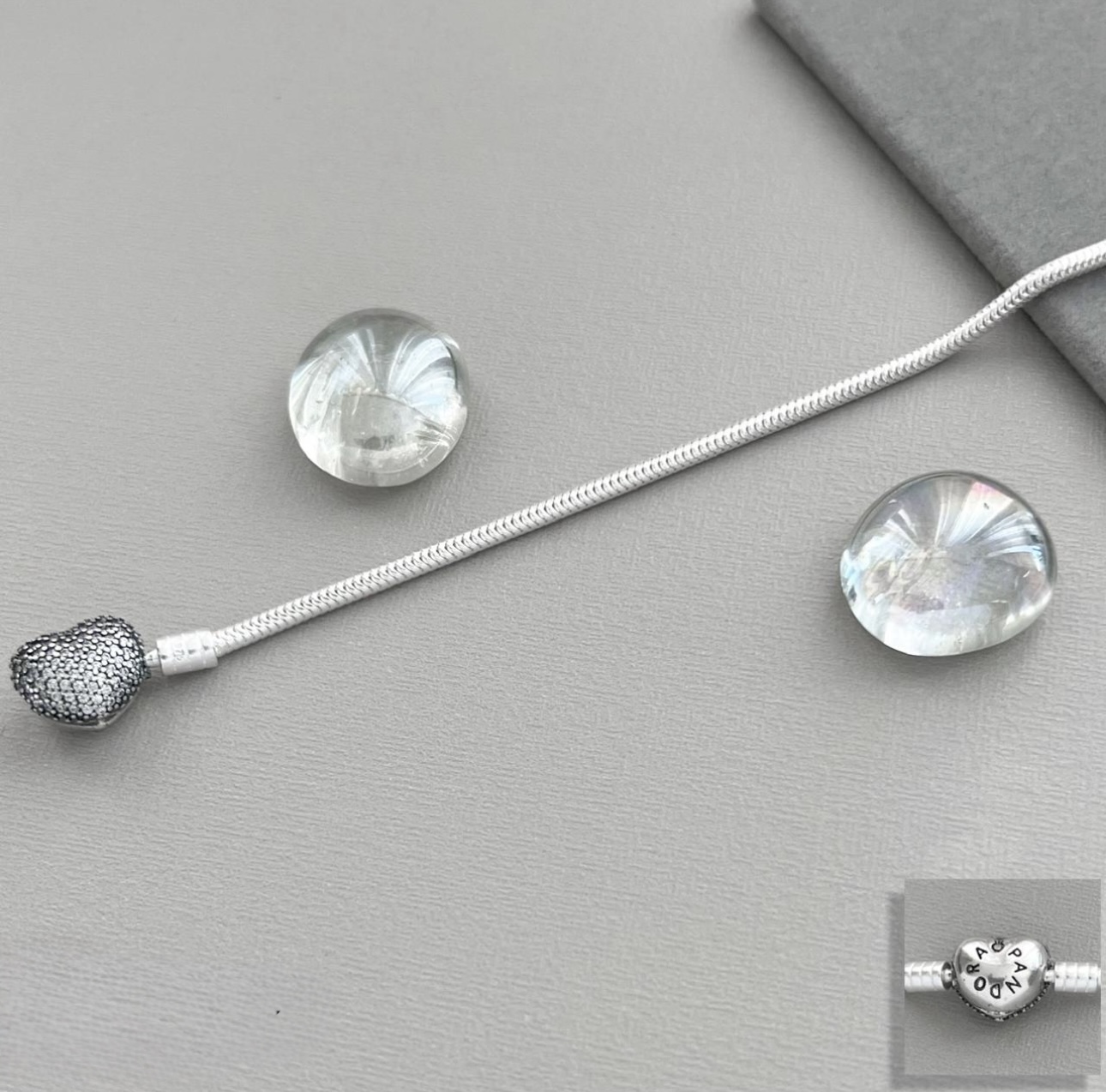 Pandora prata925 com banho de ouro branco
