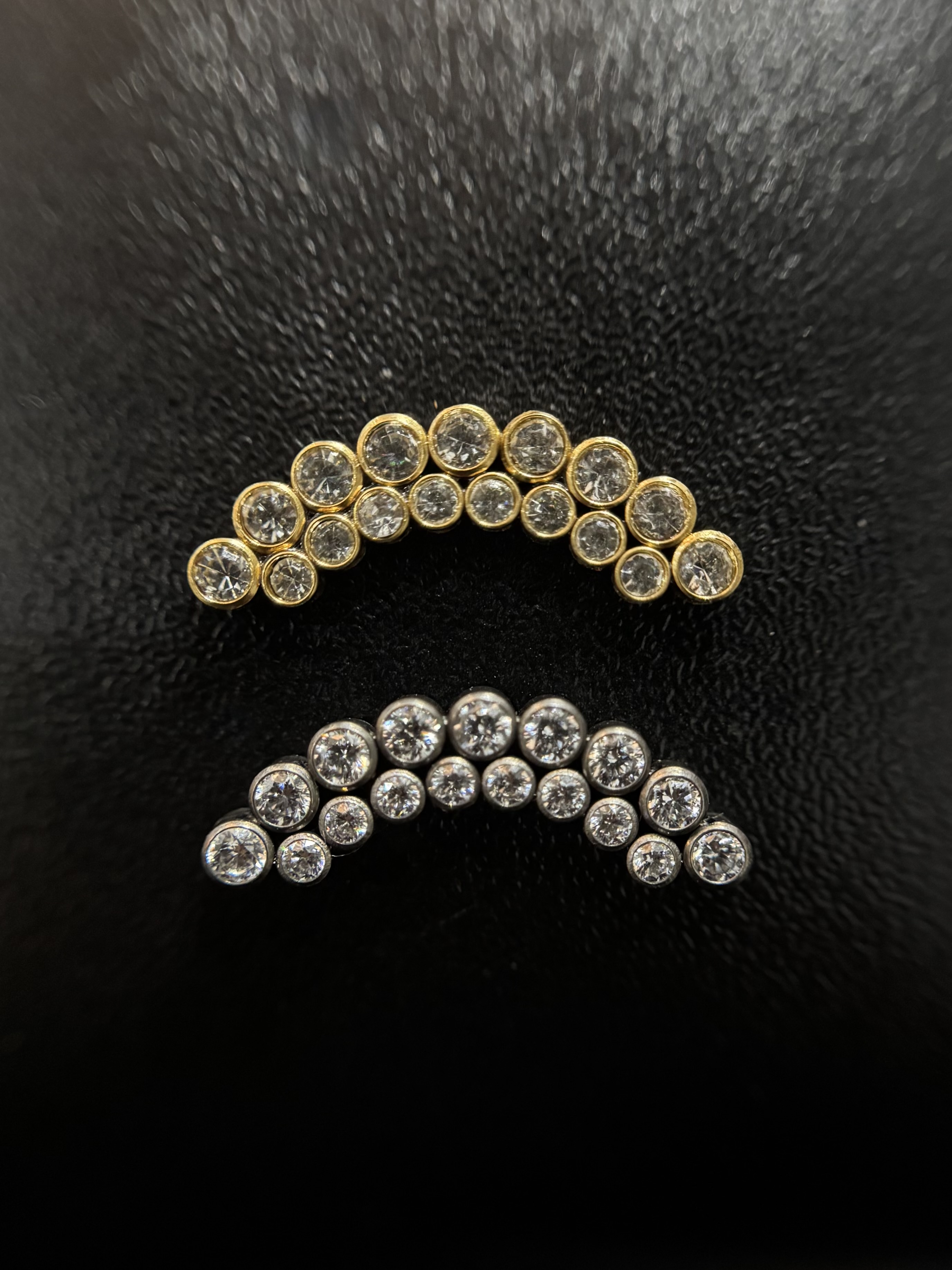 Cluster Italo Luxo Prata ou Dourado 