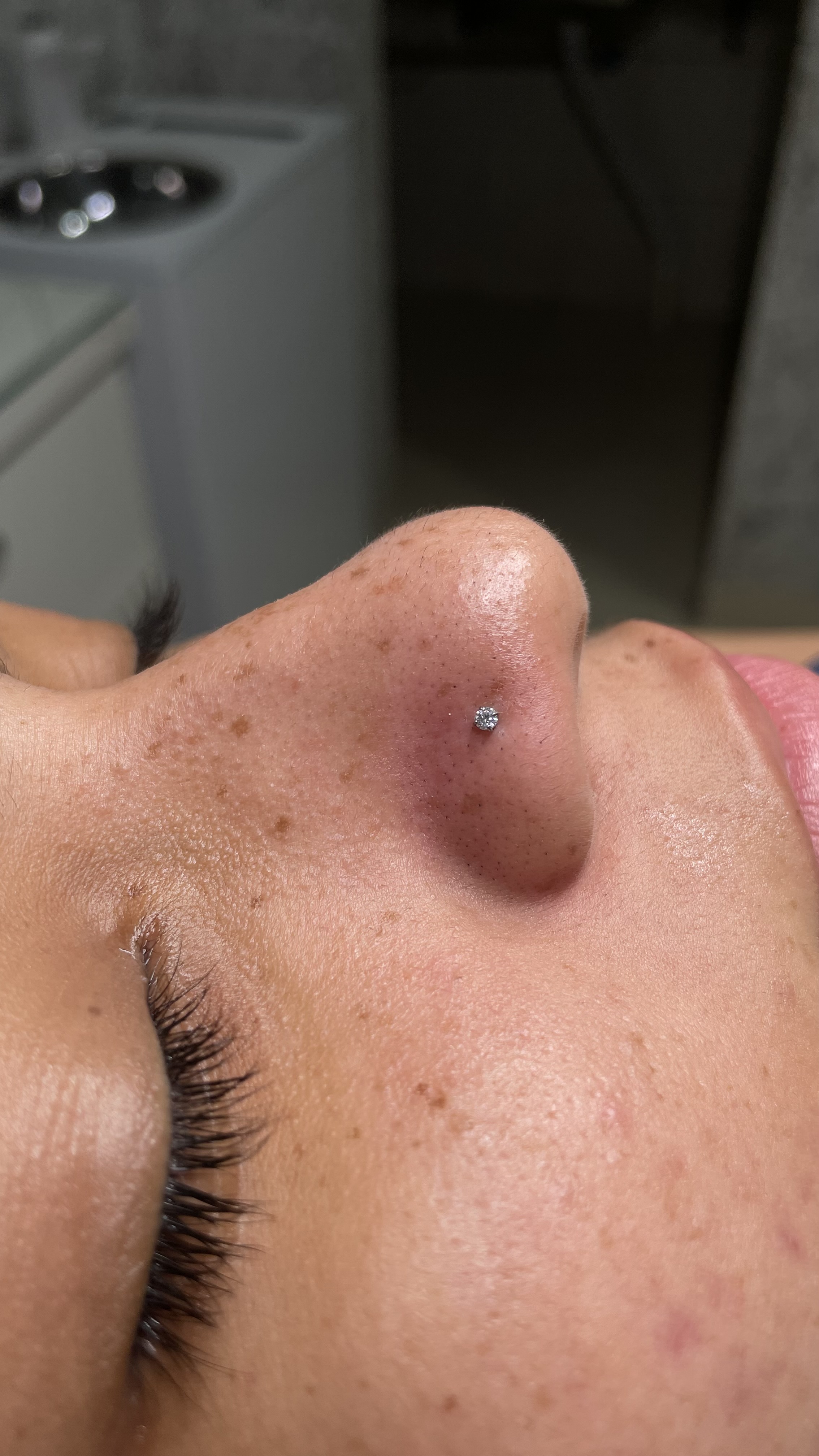 Aba Nasal Ponto de Luz 2,5 mm Dourado 