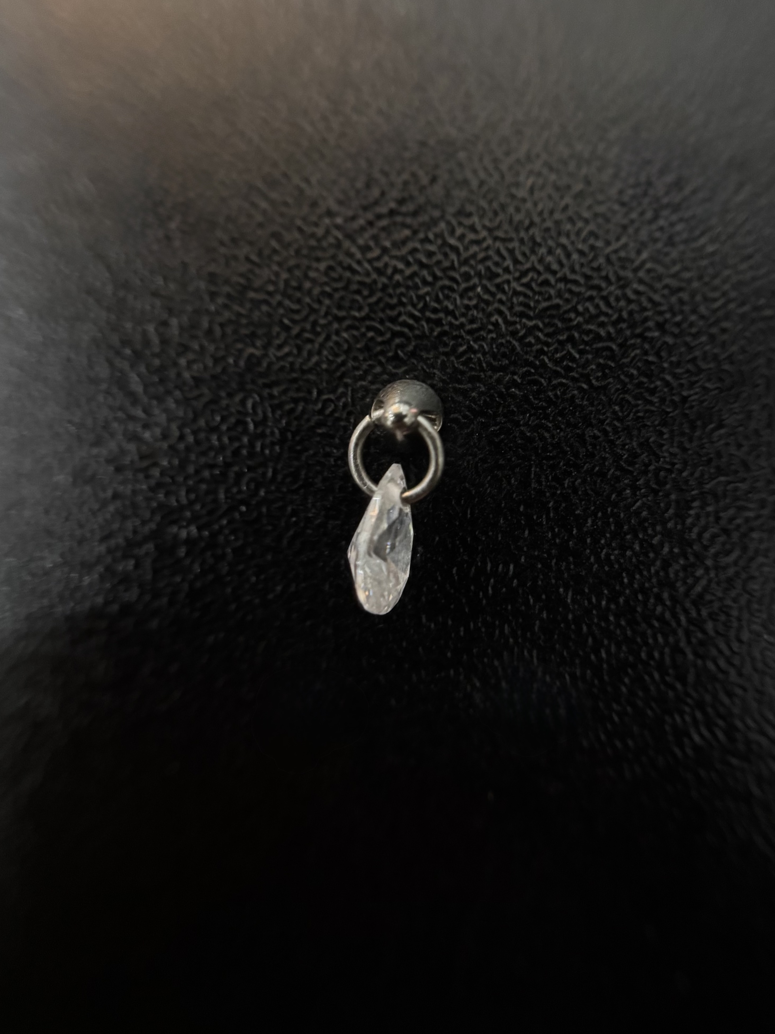 Labret Pedra Gota Pendurada