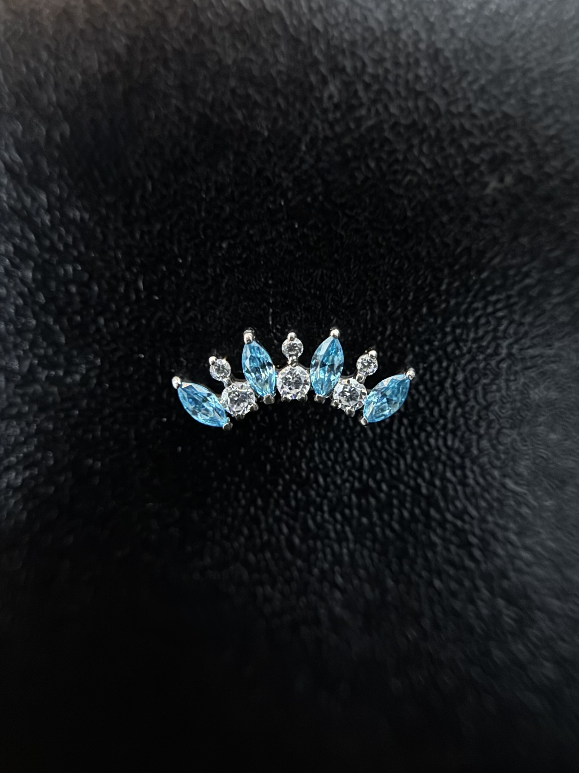 Cluster Ana Luxo Azul e Transparente 